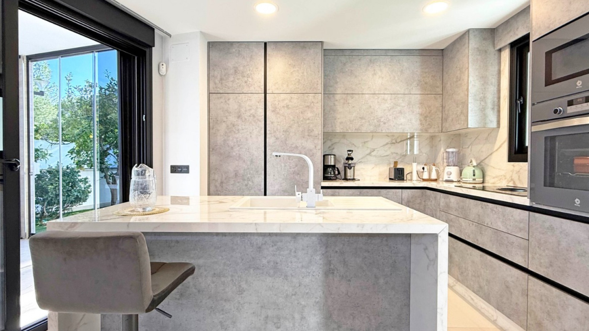 Revente - Detached Villa - Orihuela Costa - Villamartin