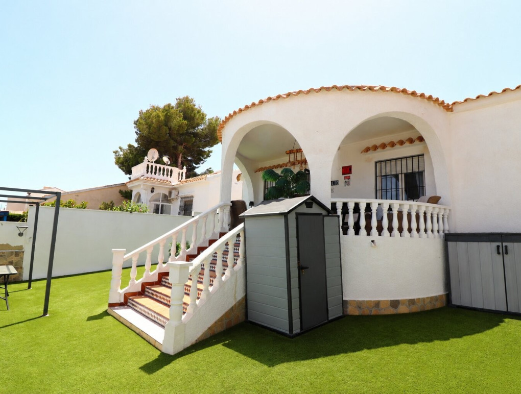 Revente - Detached Villa - Orihuela Costa - Villamartin