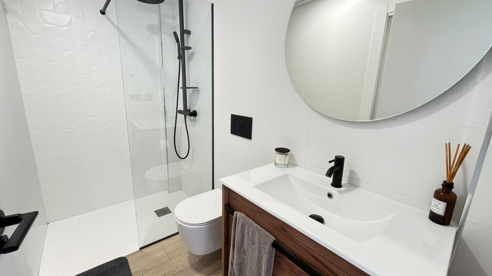 Revente - Detached Villa - Punta Prima