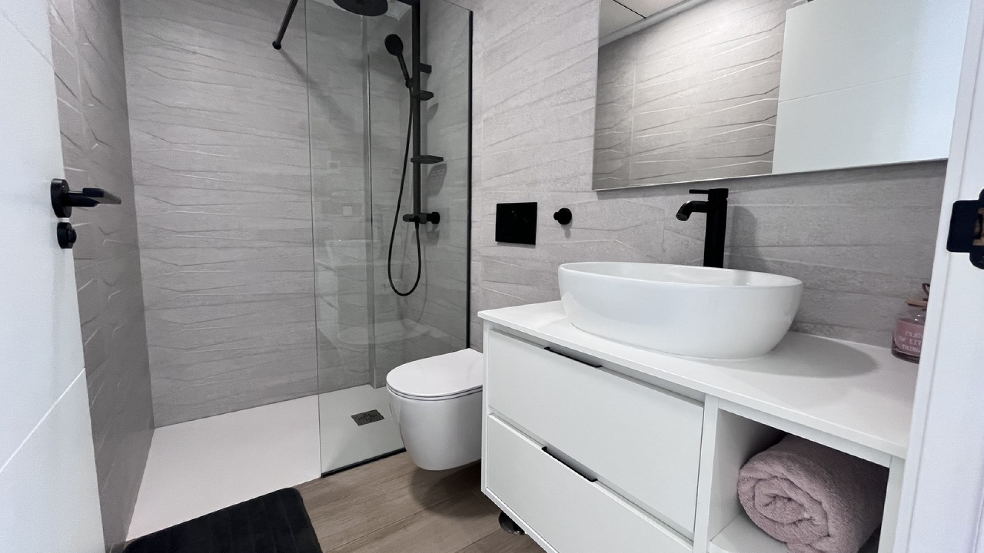 Revente - Detached Villa - Punta Prima
