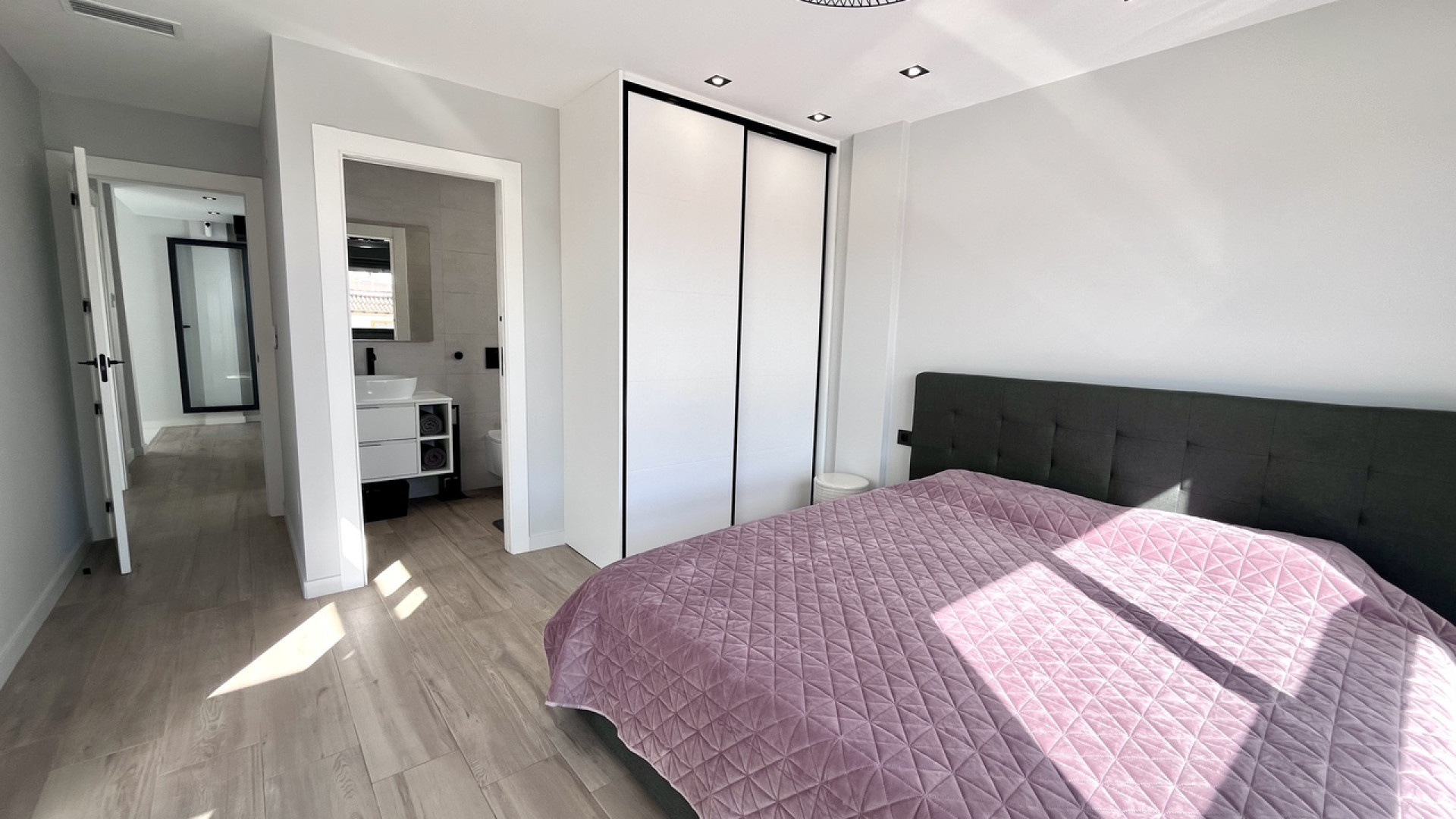 Revente - Detached Villa - Punta Prima