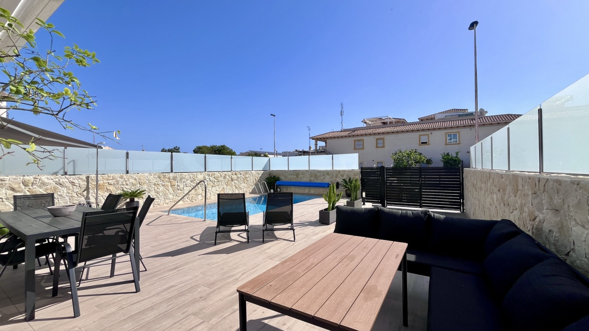 Revente - Detached Villa - Punta Prima