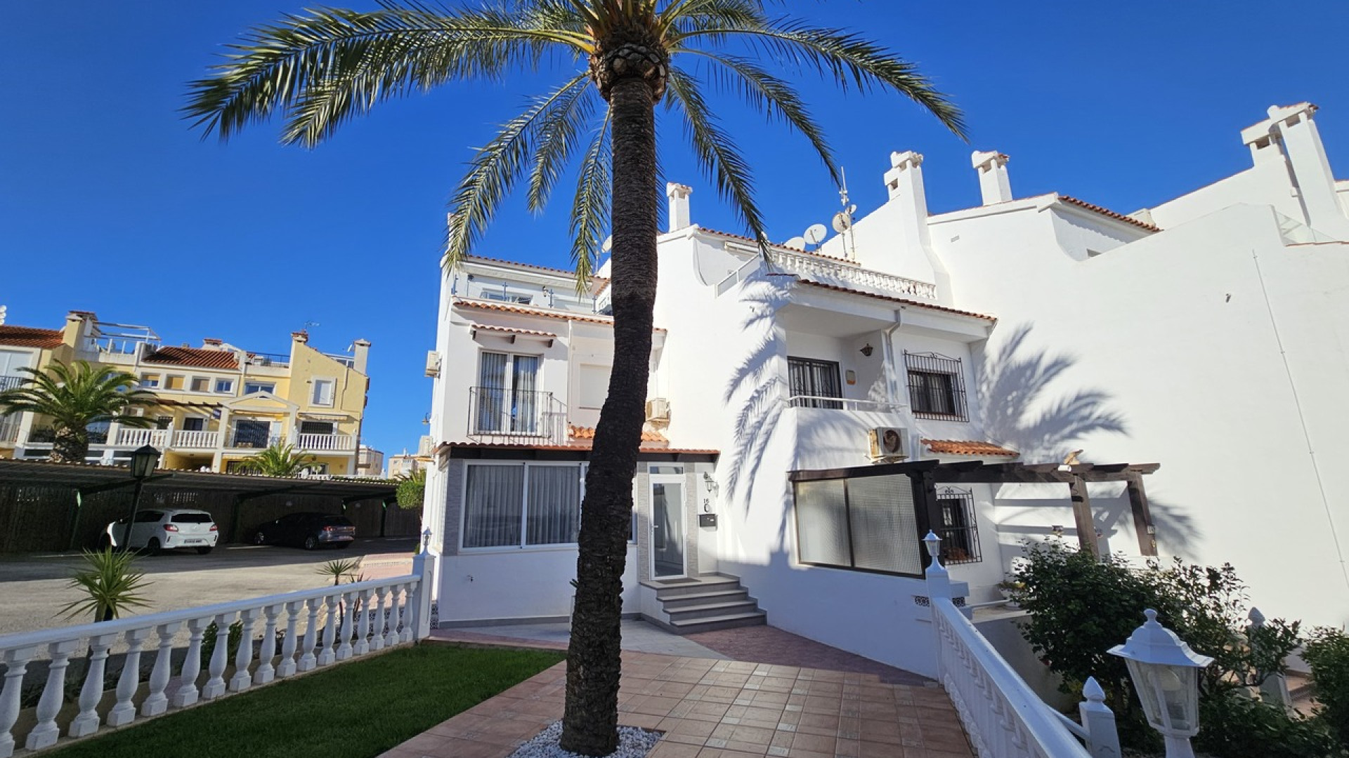 Revente - Maison de ville - La Mata