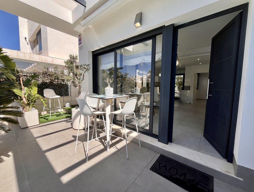 Revente - Maison de ville - Villamartin