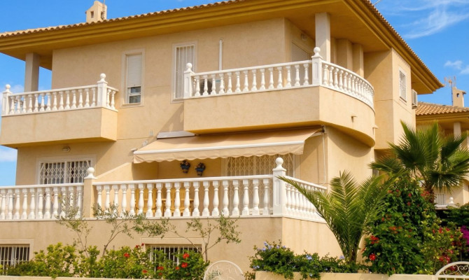Semi-detached house - Resale - Benijófar - Benimar