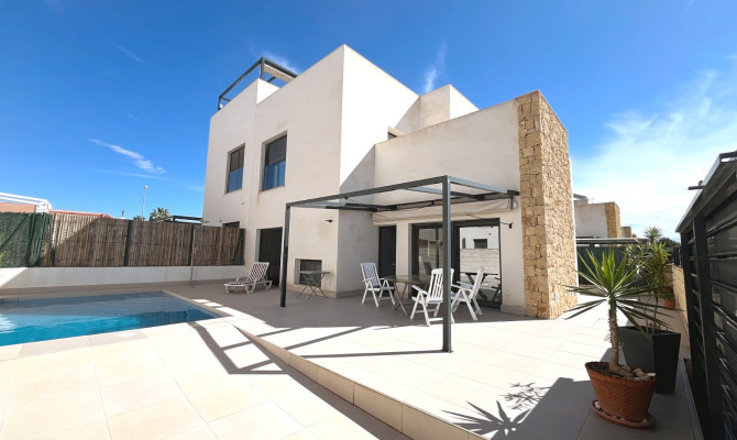 Semi-detached house - Resale - Ciudad Quesada - Pueblo Bravo