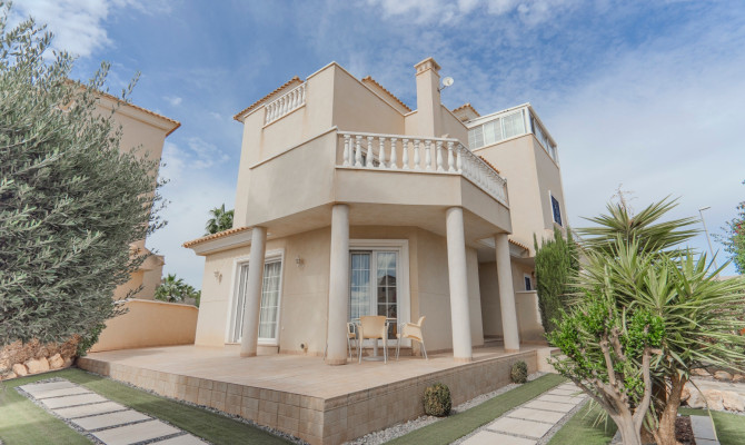 Semi-detached house - Resale - Guardamar del Segura - DLF079