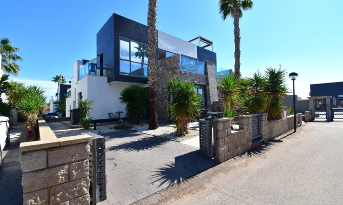Semi-detached house - Resale - Orihuela Costa - Lomas de Cabo Roig