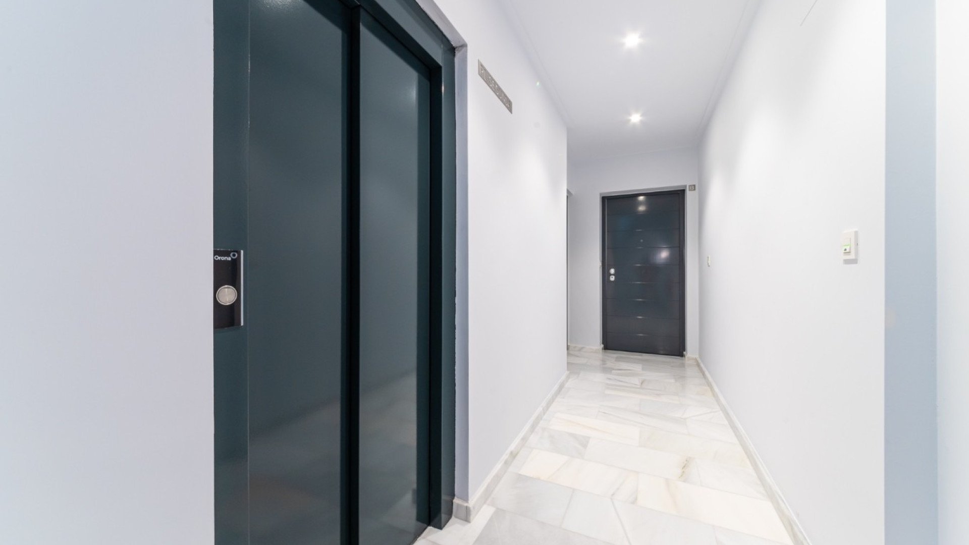 Sprzedaż - Apartament - Ostatnie piętro - Benijófar - Benijofar