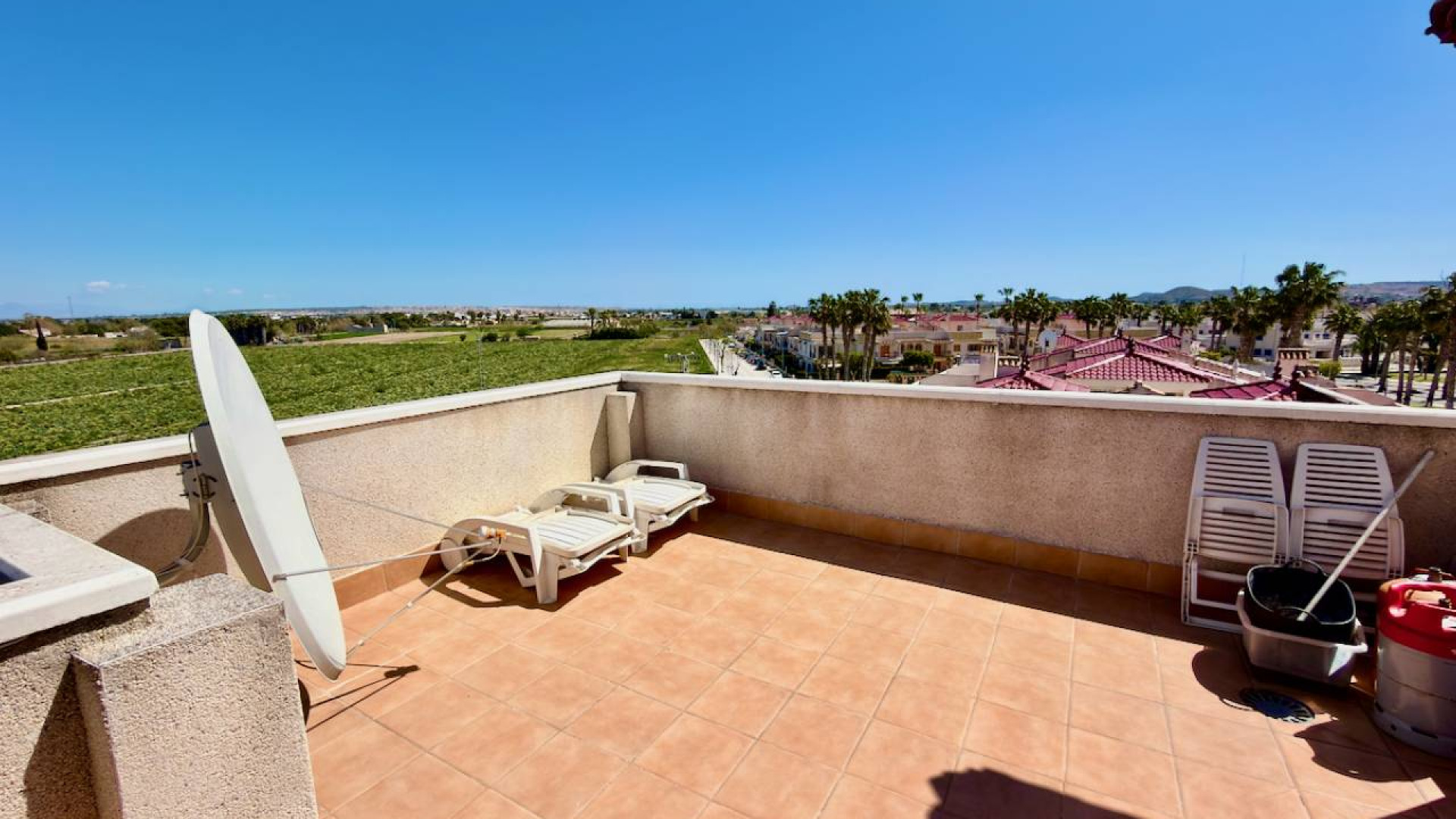 Sprzedaż - Apartment - Daya Nueva