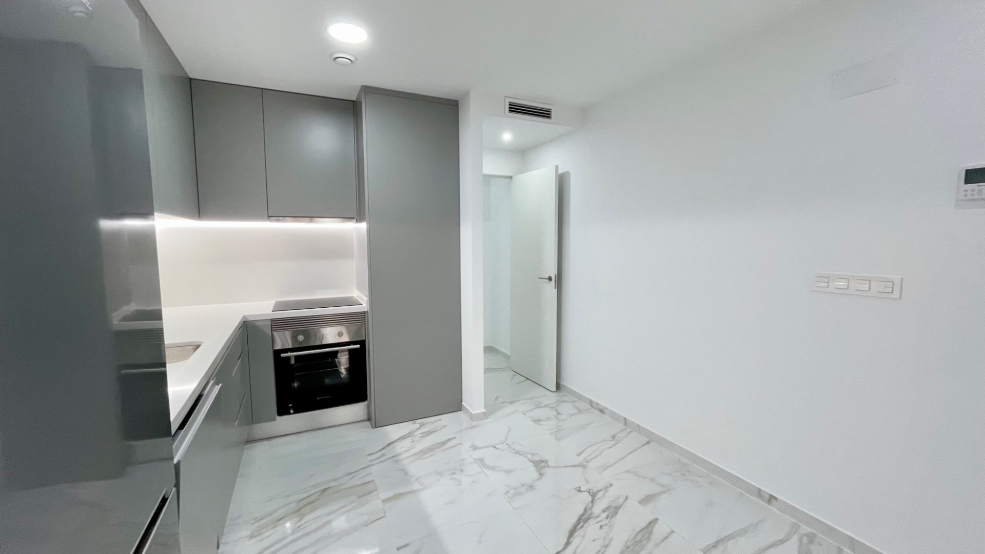 Sprzedaż - Apartment - Torrevieja - Centro