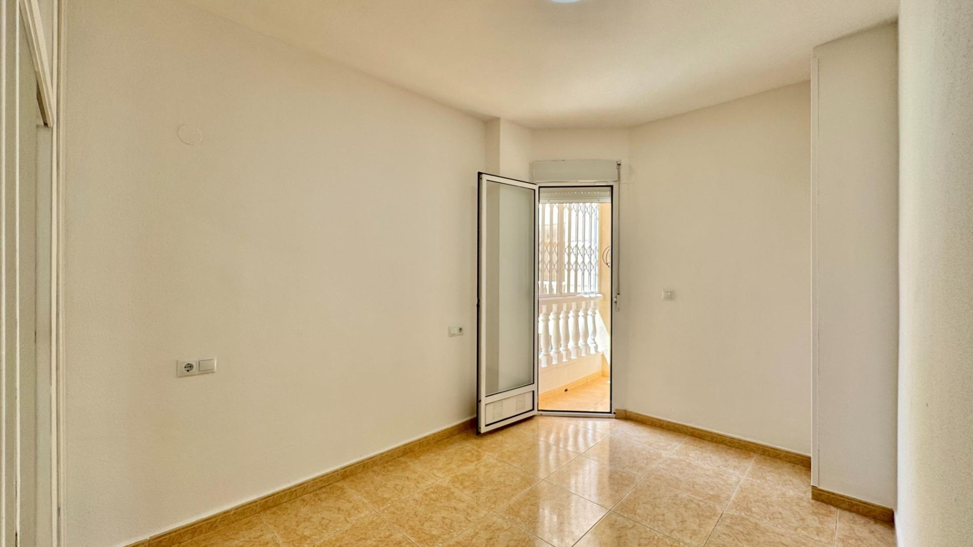 Sprzedaż - Apartment - Torrevieja - Centro