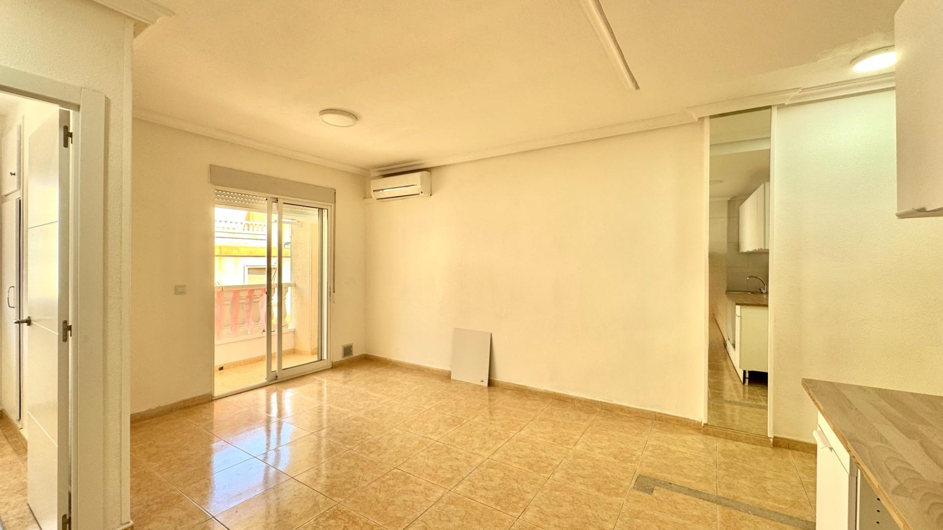 Sprzedaż - Apartment - Torrevieja - Centro