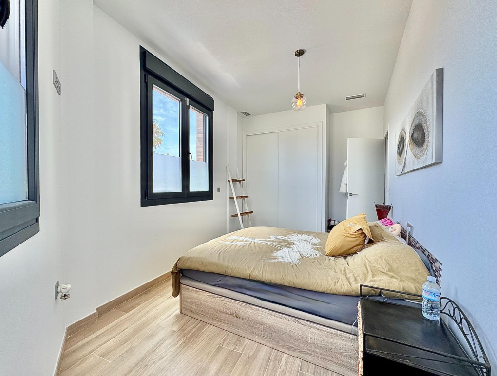 Sprzedaż - Apartment - Torrevieja - Habaneras