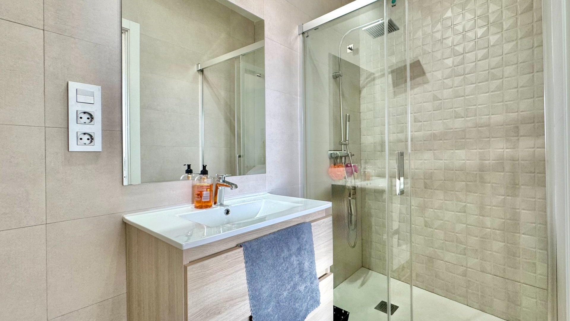 Sprzedaż - Apartment - Torrevieja - Habaneras