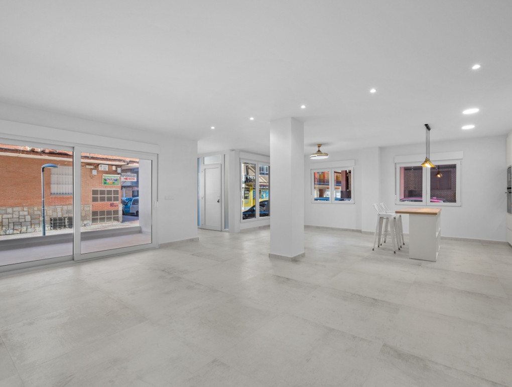 Sprzedaż - Apartment - Torrevieja - Playa del Acequión