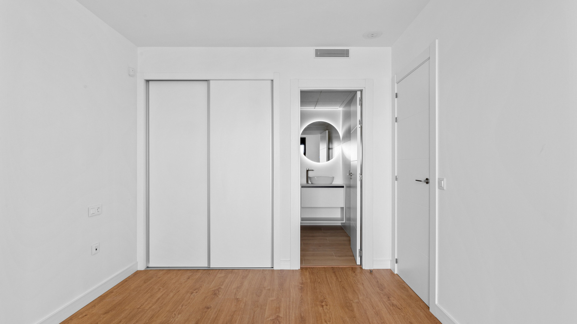 Sprzedaż - Apartment - Villamartin