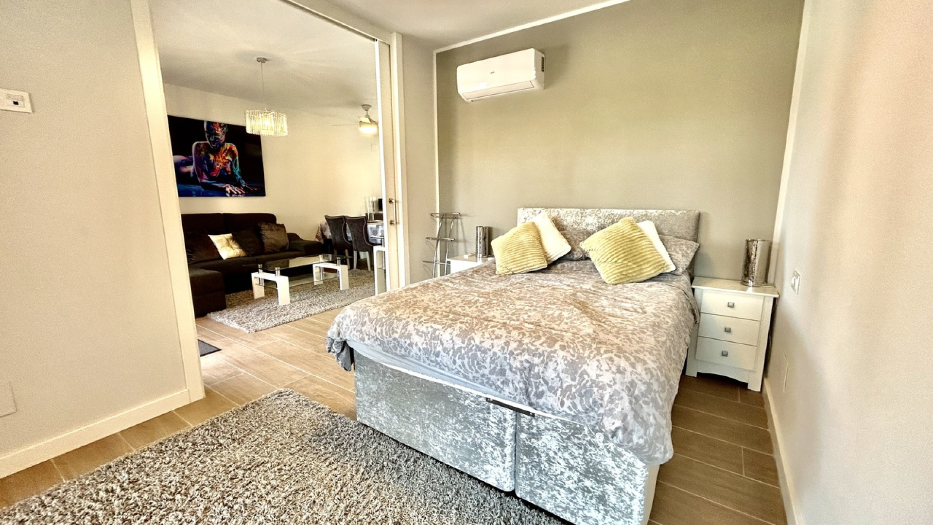 Sprzedaż - Apartment - Villamartin