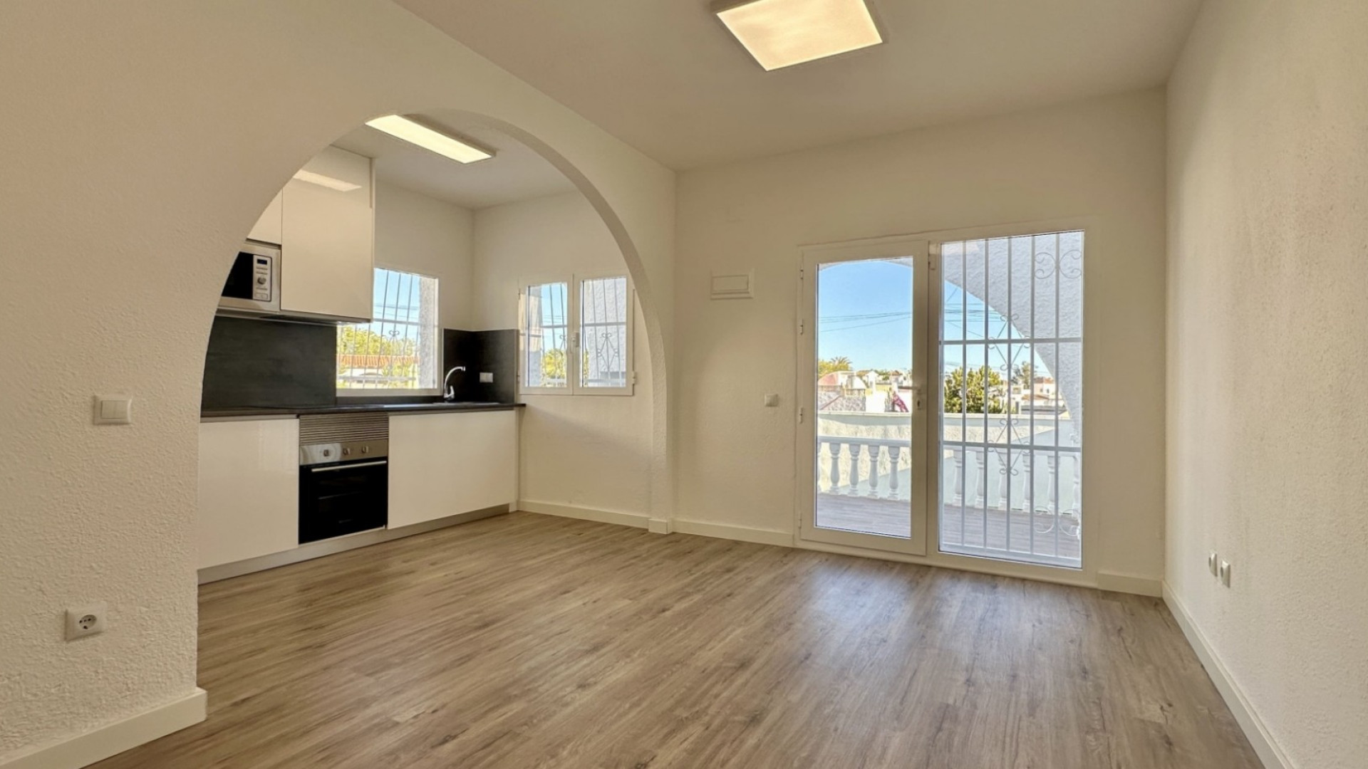 Sprzedaż - Bungalow - Orihuela Costa - Las Filipinas