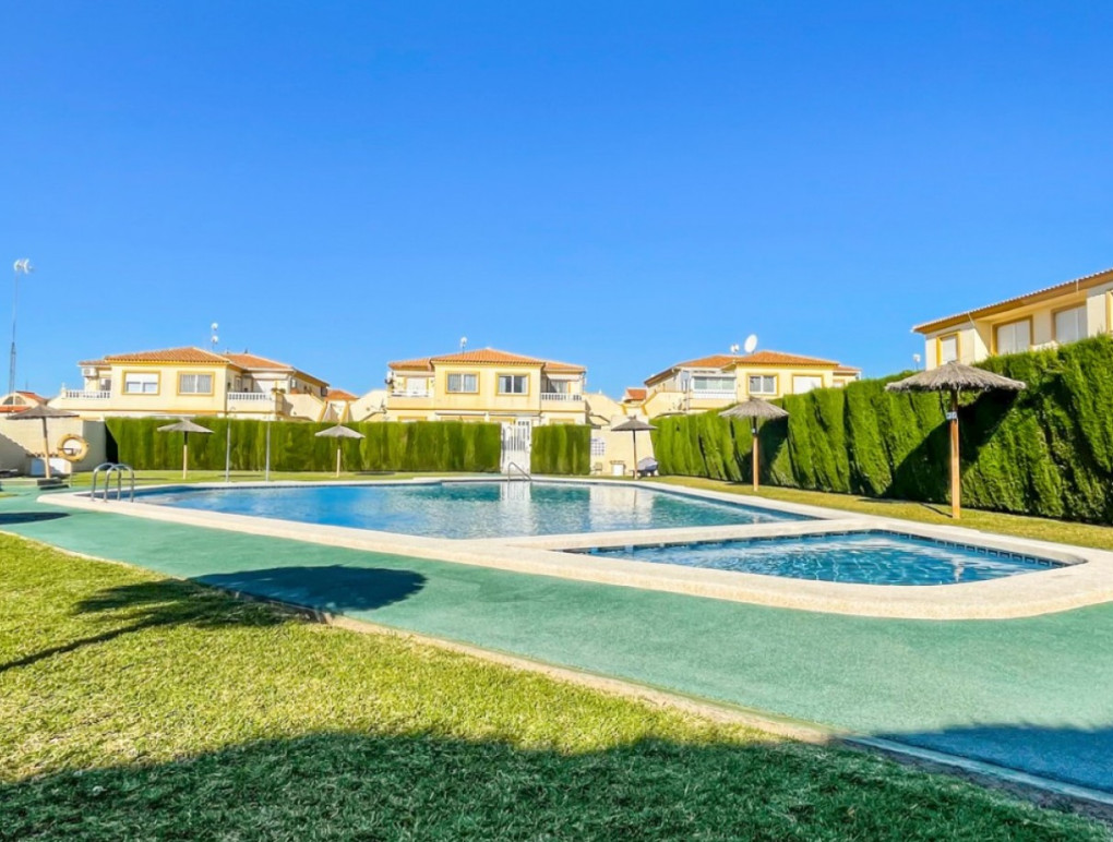 Sprzedaż - Bungalow - Orihuela Costa - Playa Flamenca
