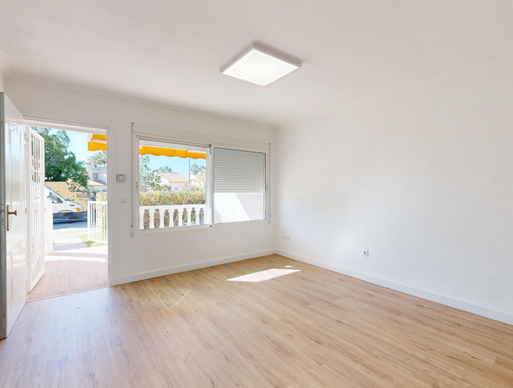 Sprzedaż - Bungalow - Orihuela Costa - Villamartin