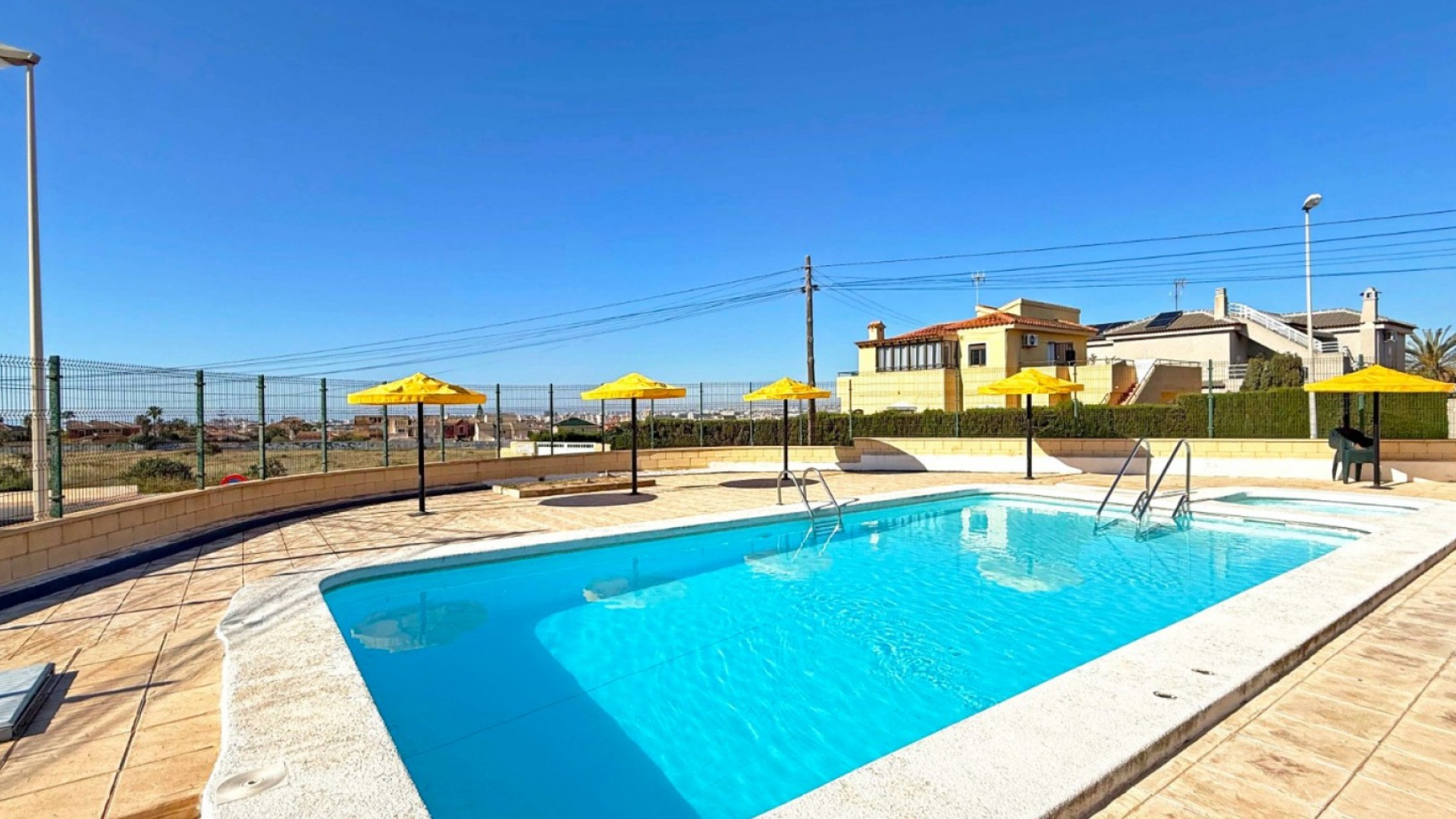 Sprzedaż - Bungalow - Torrevieja - Torrelamata - La Mata