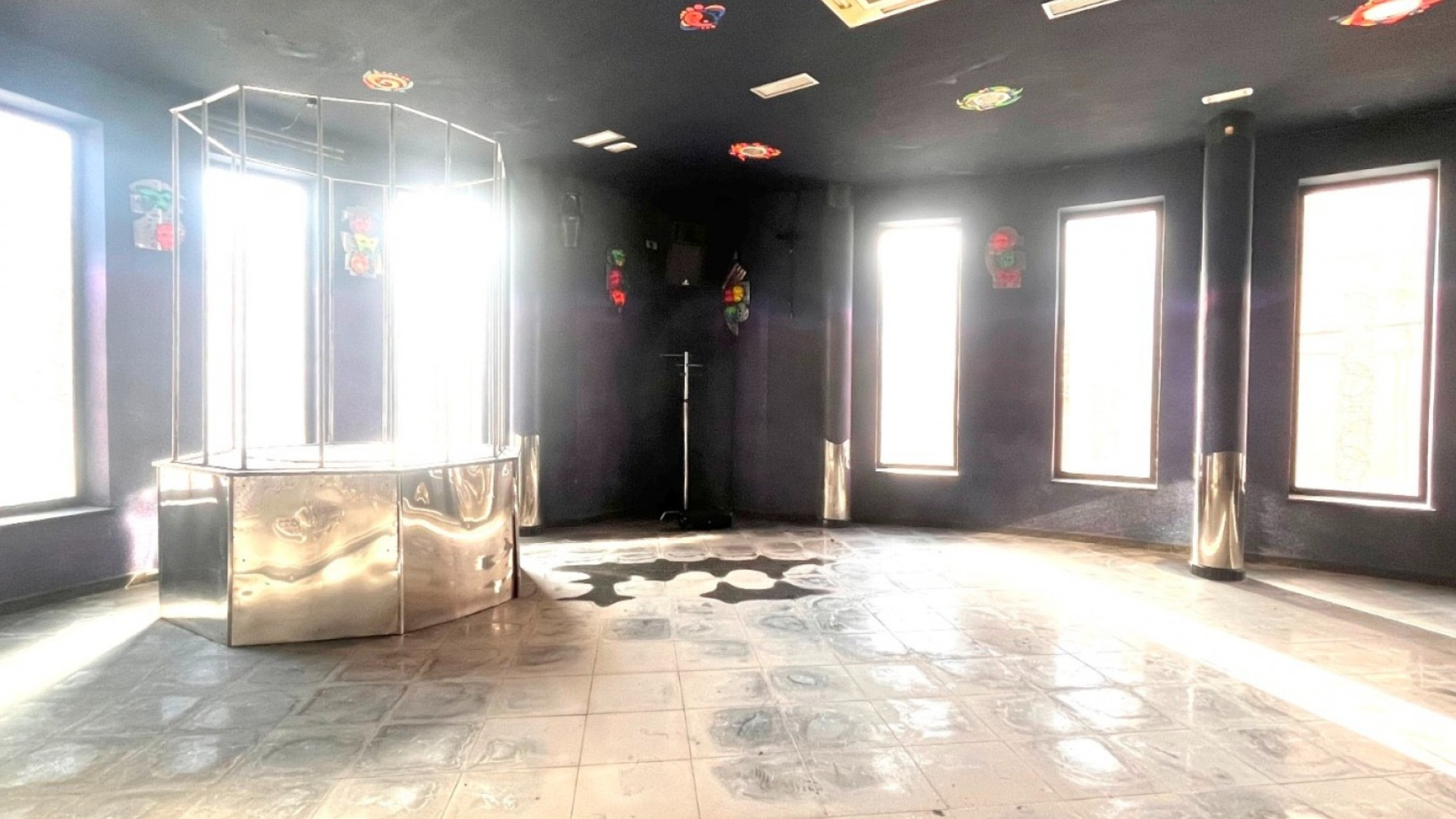 Sprzedaż - Commercial - Torrevieja - Playa del Cura