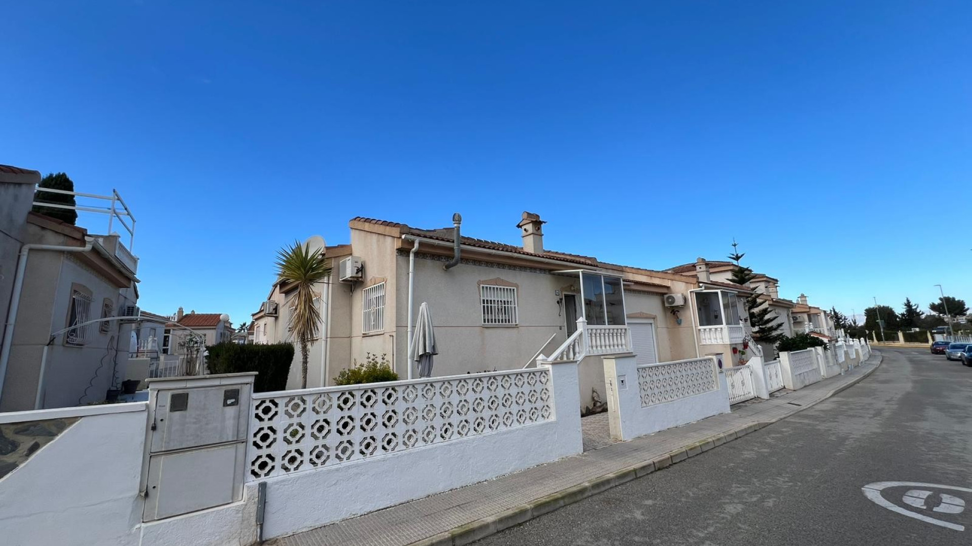 Sprzedaż - Detached Villa - Algorfa - La Finca Golf Resort