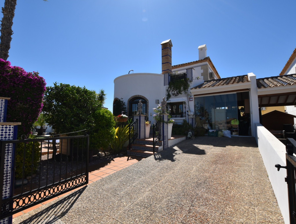 Sprzedaż - Detached Villa - Algorfa - La Finca Golf Resort