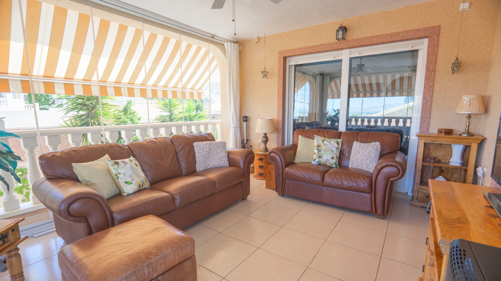 Sprzedaż - Detached Villa - Benimar