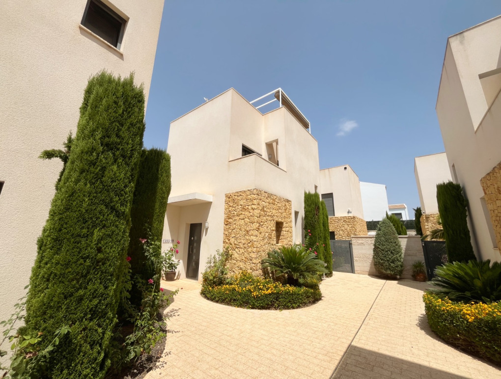 Sprzedaż - Detached Villa - Ciudad Quesada - Pueblo Bravo