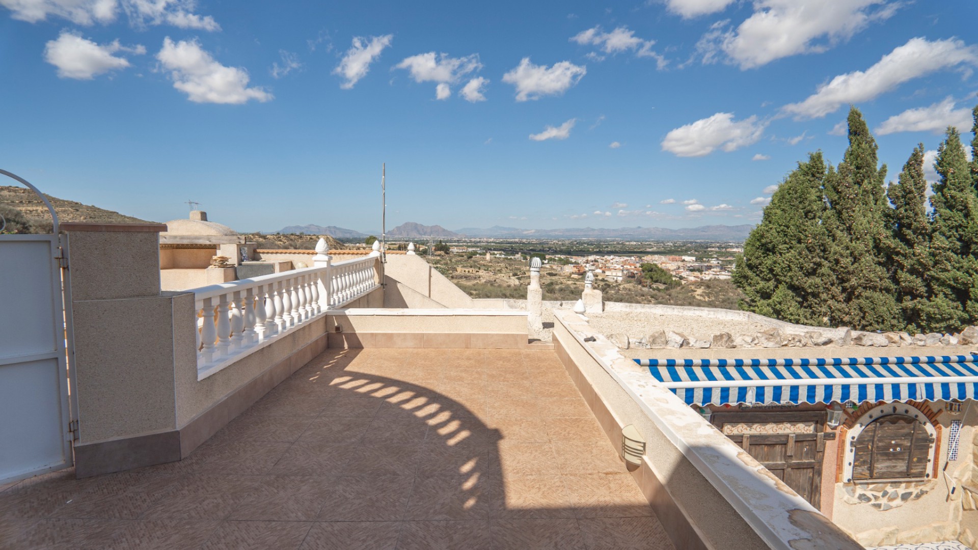 Sprzedaż - Detached Villa - Ciudad Quesada