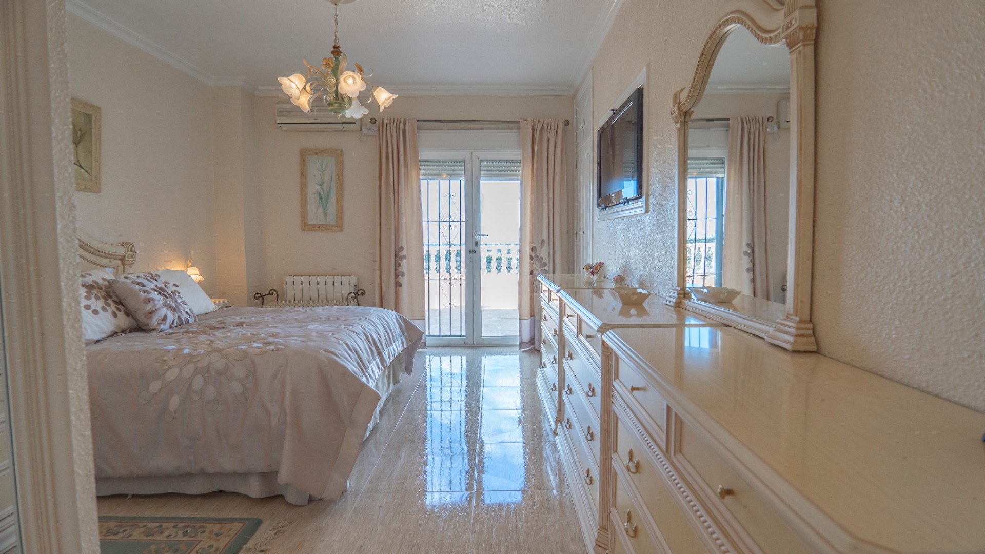 Sprzedaż - Detached Villa - Ciudad Quesada