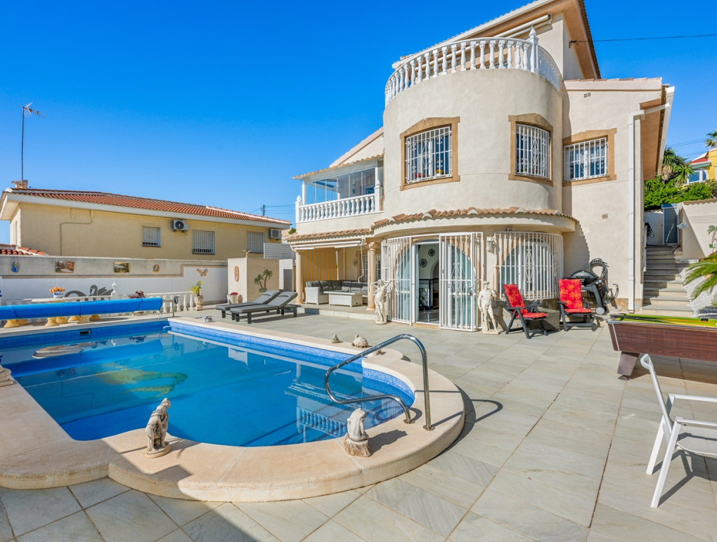 Sprzedaż - Detached Villa - Ciudad Quesada