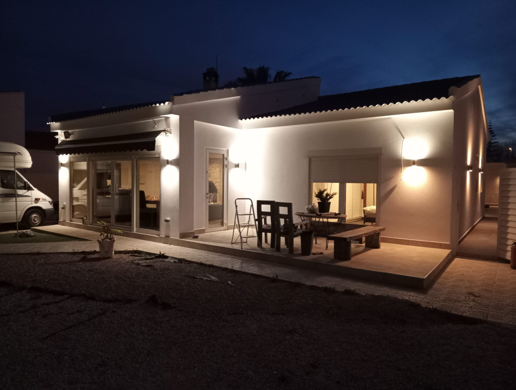 Sprzedaż - Detached Villa - Lomas de Cabo Roig