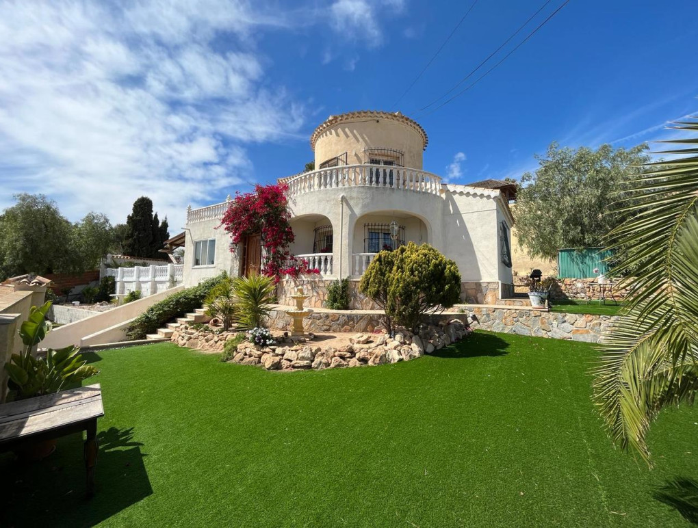 Sprzedaż - Detached Villa - Los Balcones, Torrevieja - Los Balcones