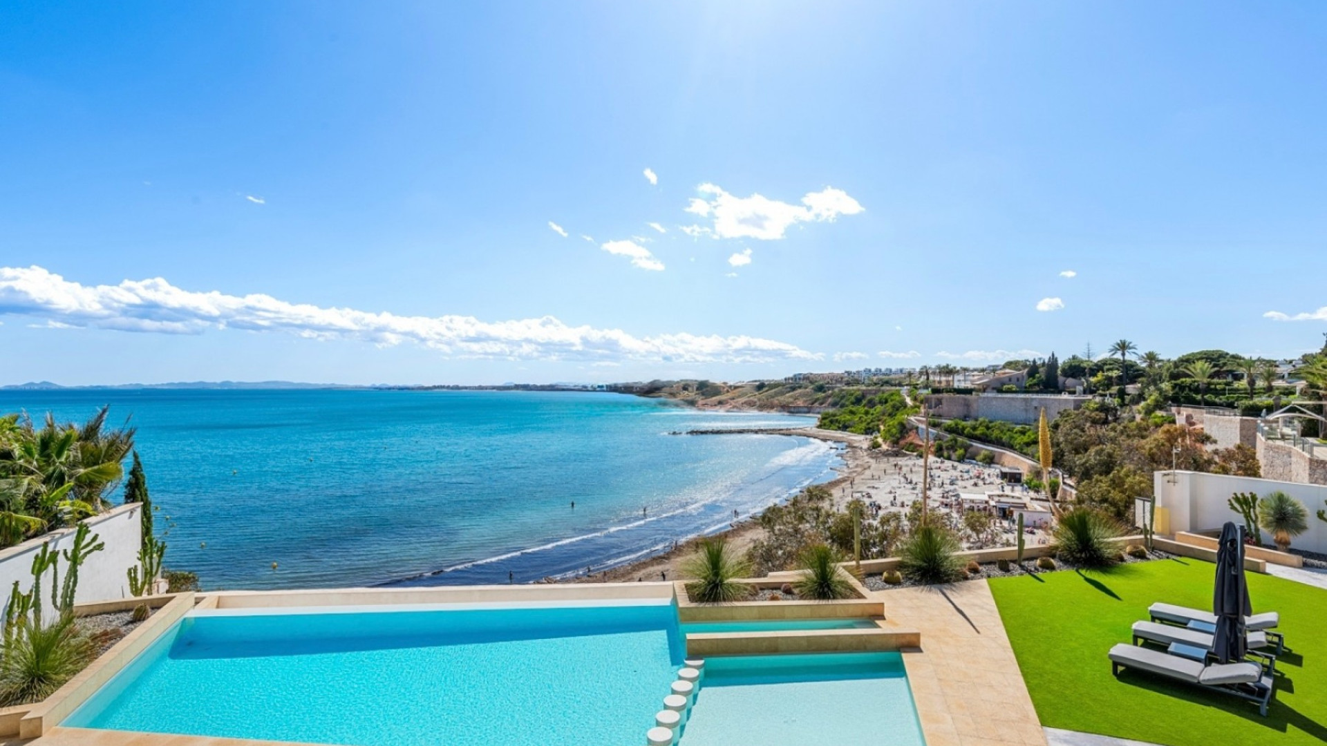 Sprzedaż - Detached Villa - Orihuela Costa - Cabo Roig