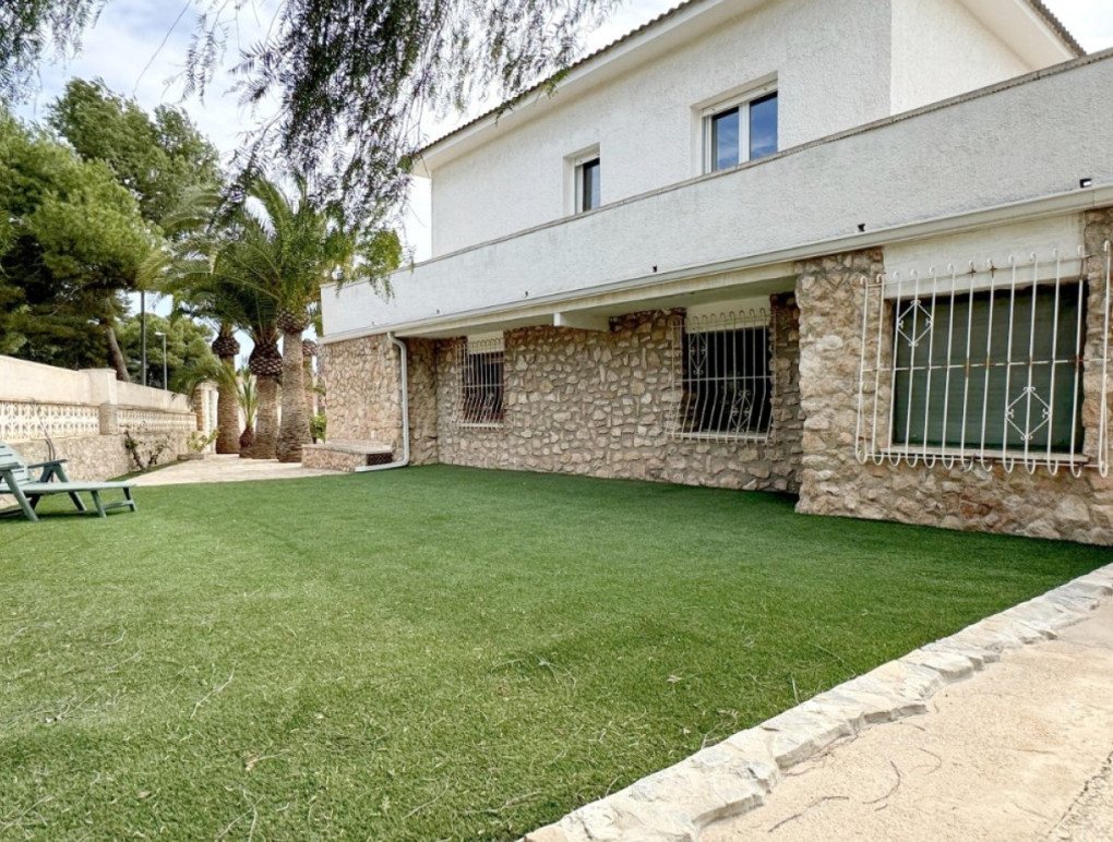 Sprzedaż - Detached Villa - Orihuela Costa - La Zenia