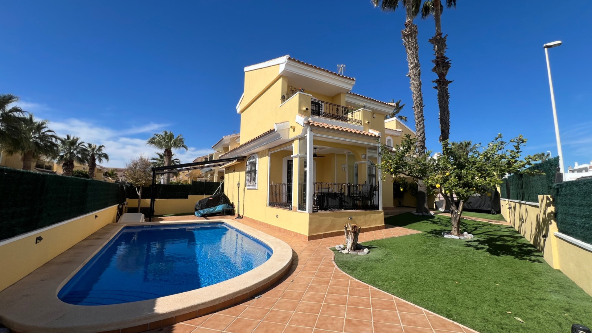 Sprzedaż - Detached Villa - Orihuela Costa - Los Dolses