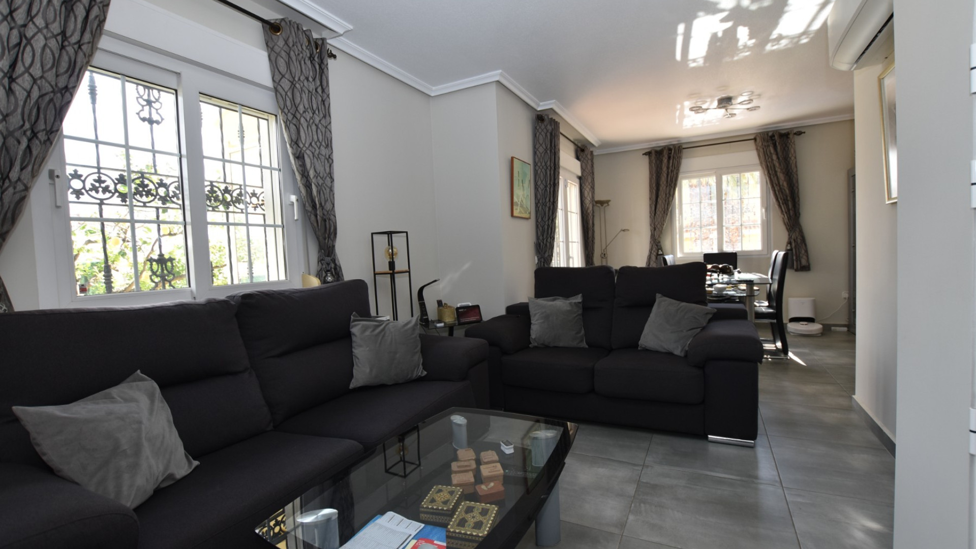 Sprzedaż - Detached Villa - Orihuela Costa - Los Dolses