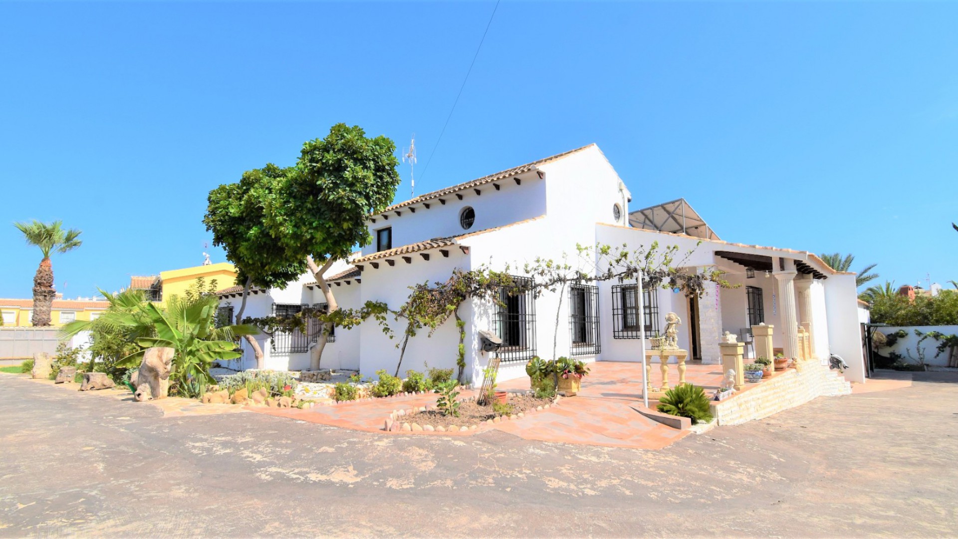 Sprzedaż - Detached Villa - Orihuela Costa - Villamartin
