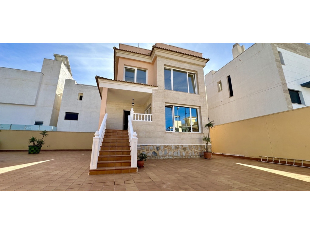 Sprzedaż - Detached Villa - Orihuela Costa - Villamartin