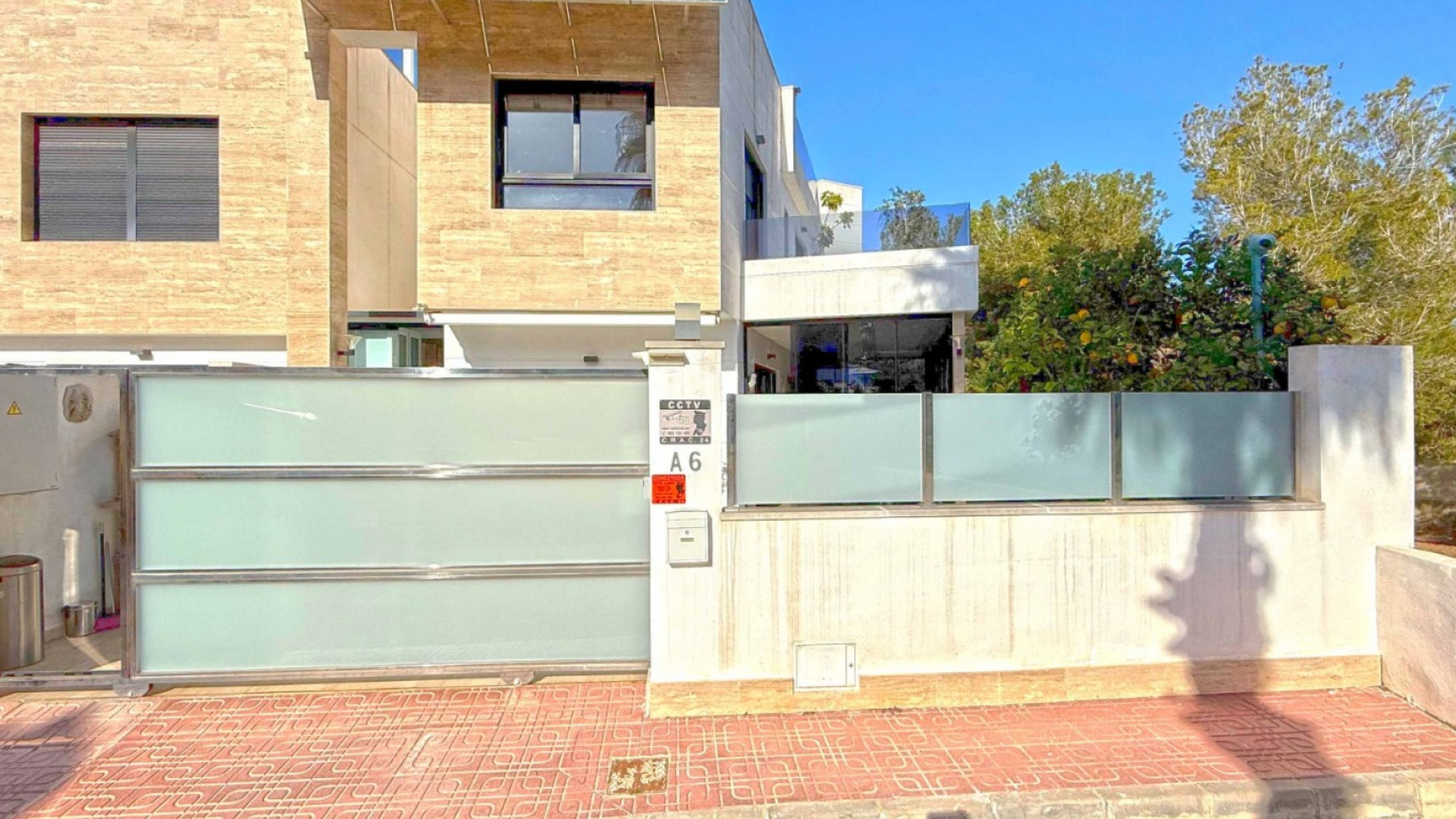 Sprzedaż - Detached Villa - Orihuela Costa - Villamartin