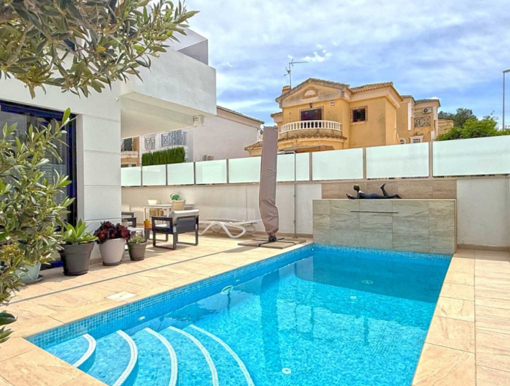 Sprzedaż - Detached Villa - Orihuela Costa - Villamartin