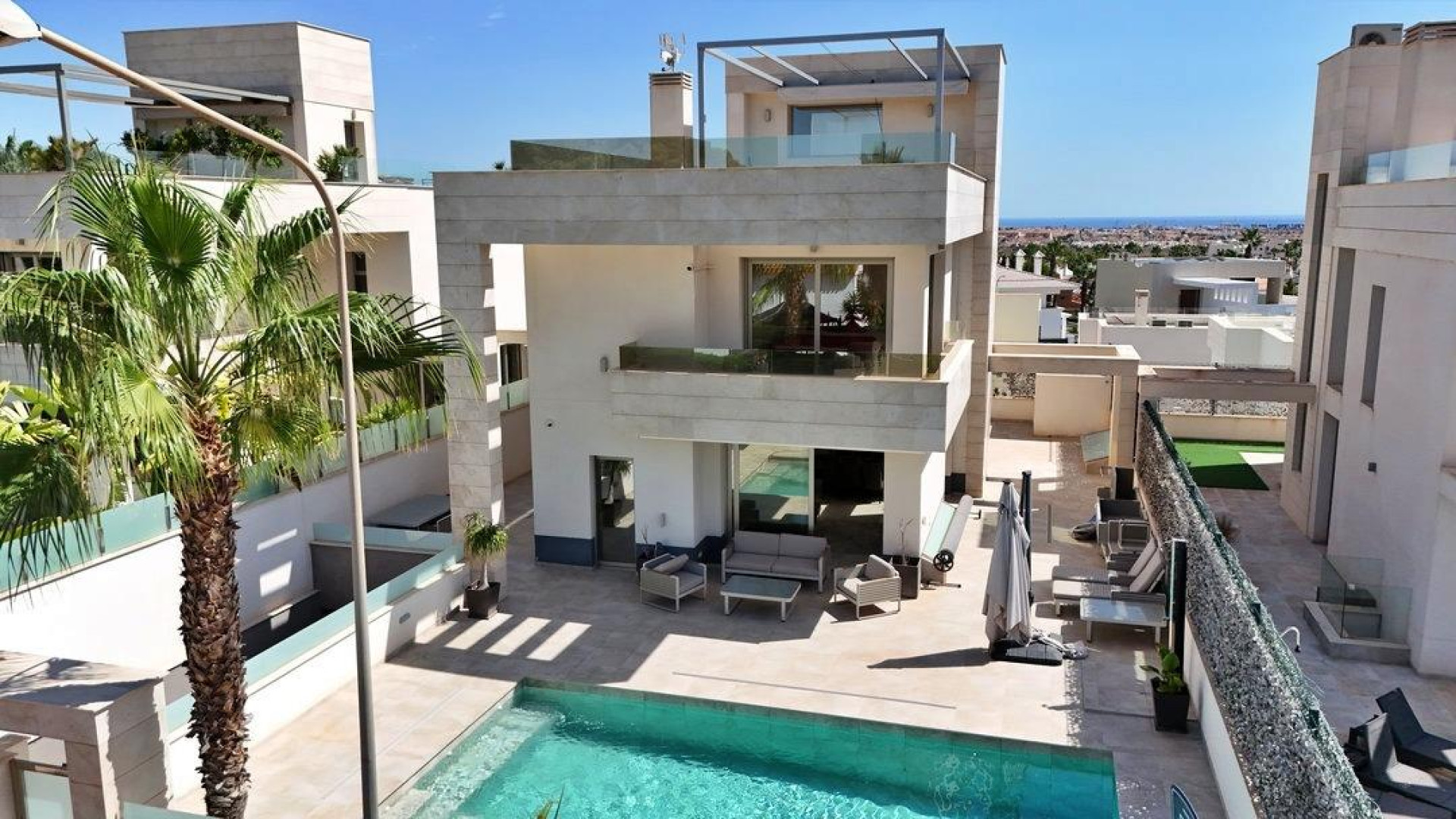 Sprzedaż - Detached Villa - Orihuela Costa - Villamartin