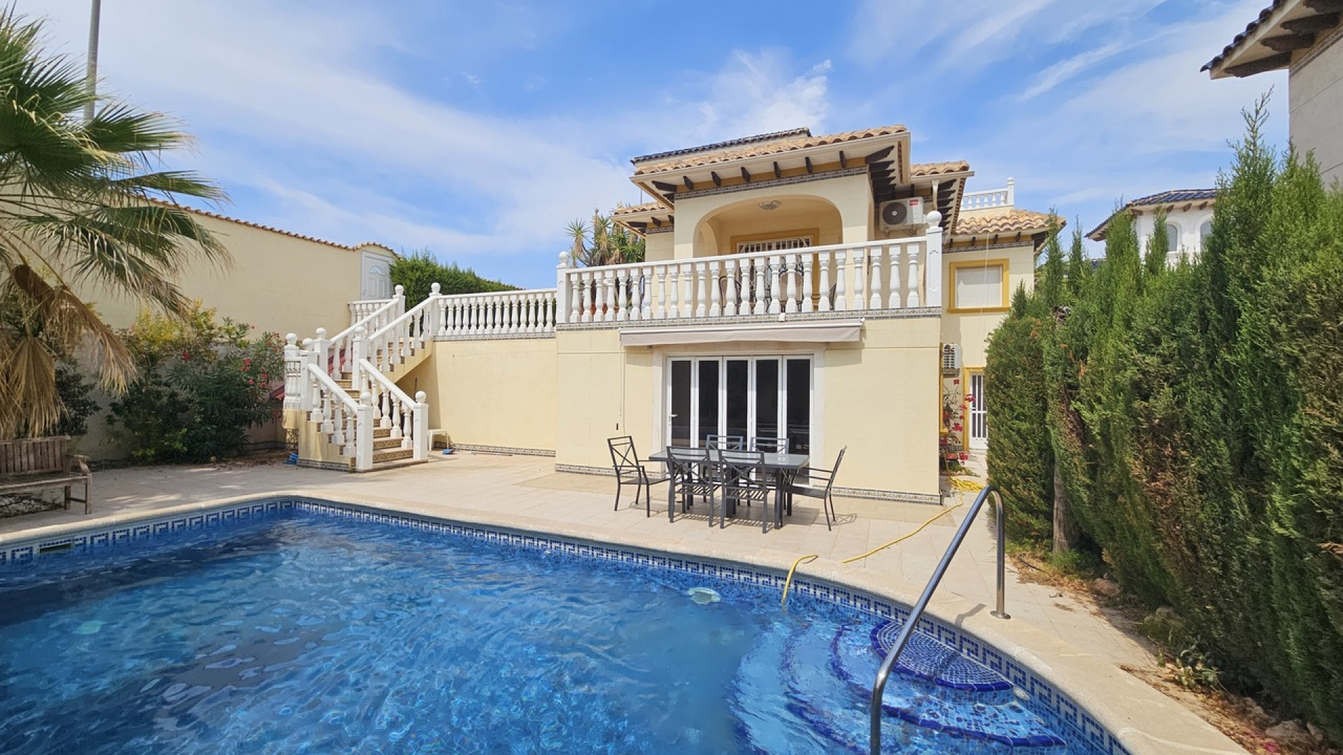 Sprzedaż - Detached Villa - Playa Flamenca