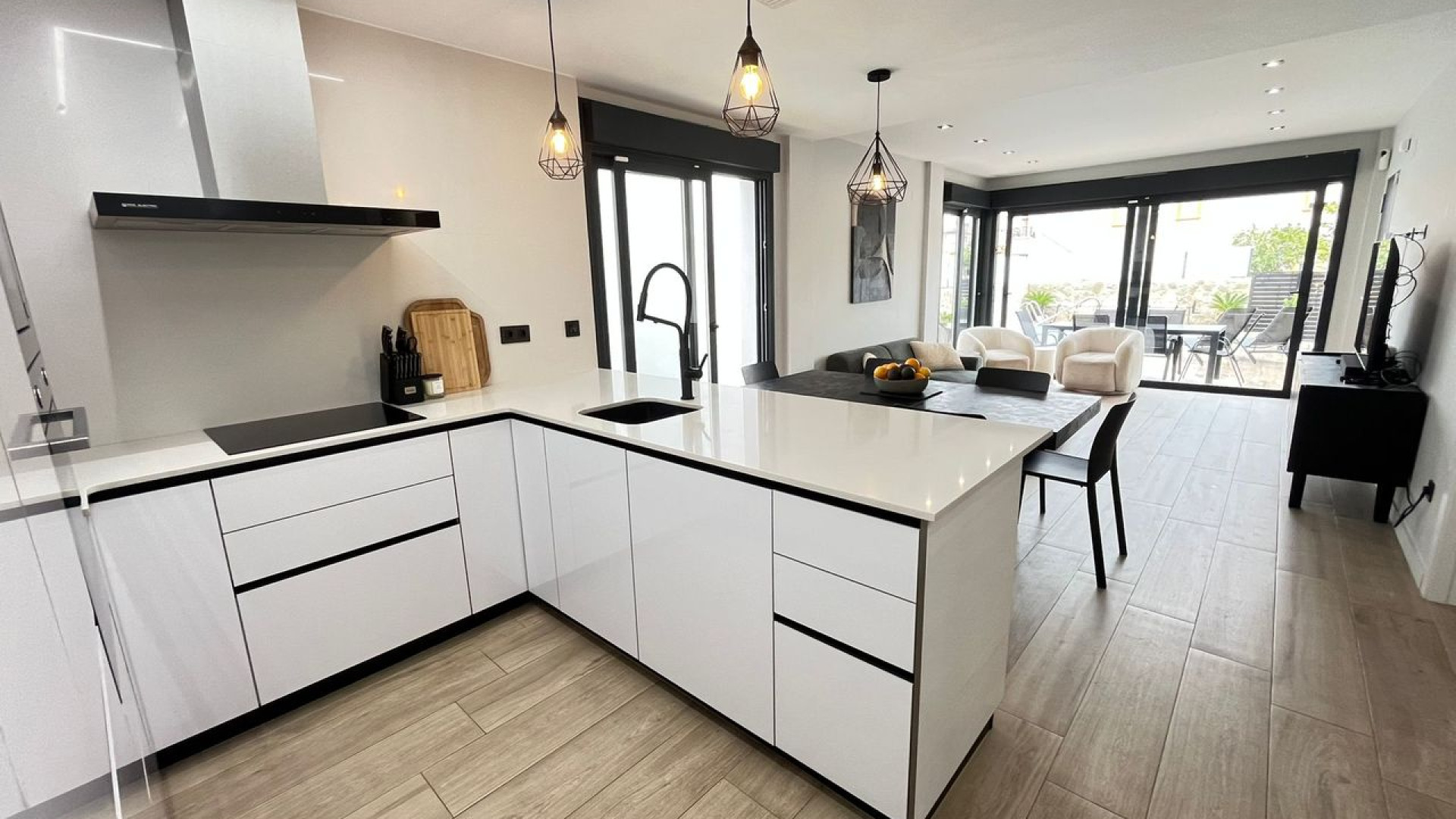 Sprzedaż - Detached Villa - Punta Prima