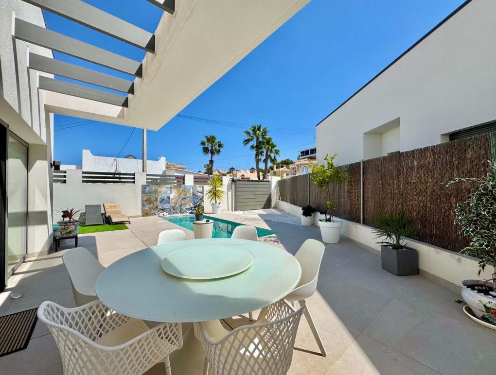 Sprzedaż - Detached Villa - San Miguel de Salinas - Blue Lagoon - Galán