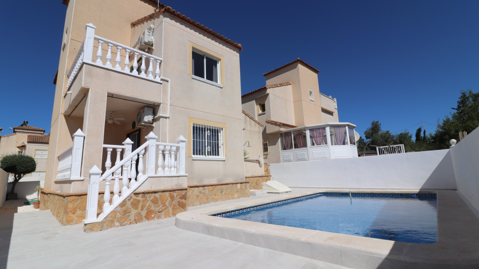 Sprzedaż - Detached Villa - San Miguel de Salinas - Lake View Mansions