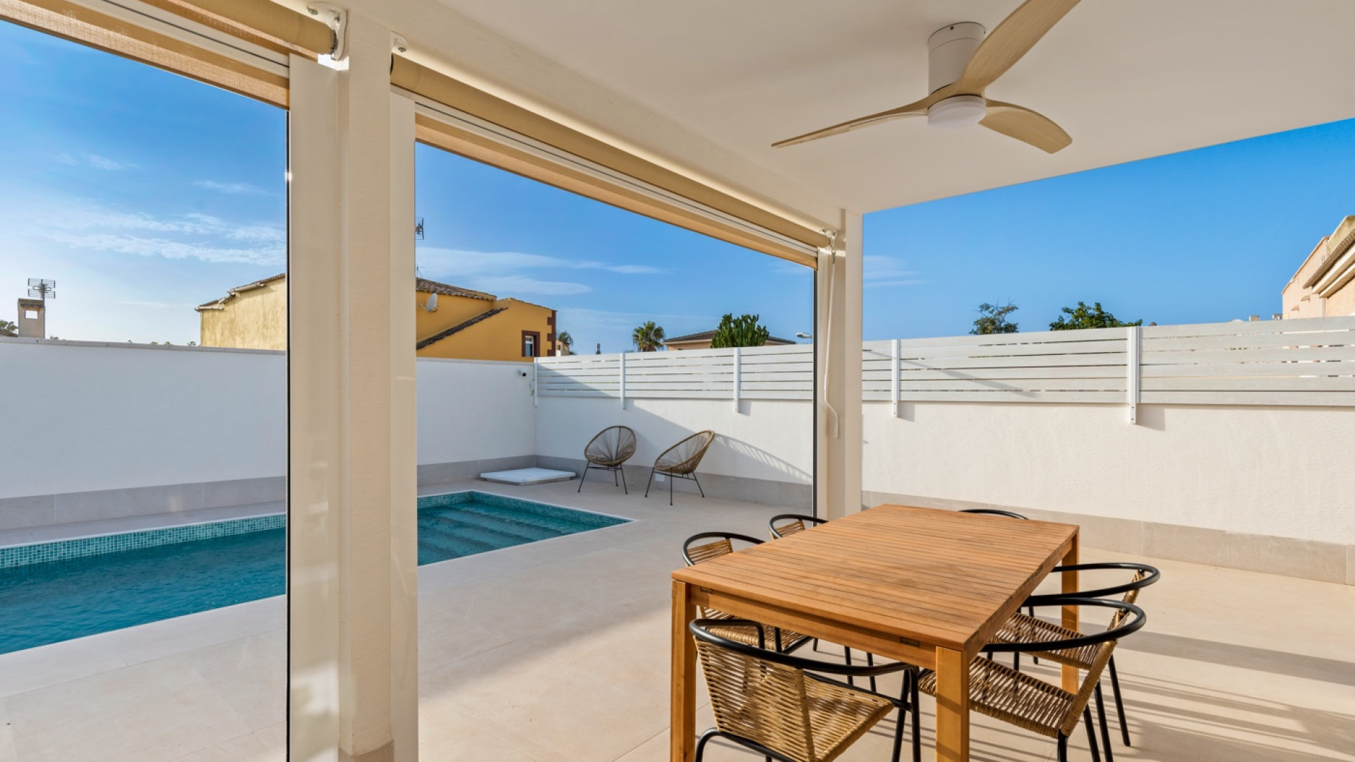 Sprzedaż - Detached Villa - Torrevieja - El Chaparral